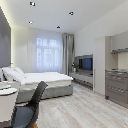 Lampi Aparthotel Prága Kültér fotó