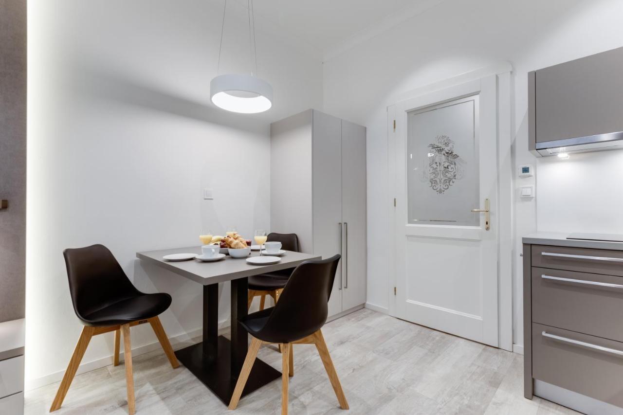 Lampi Aparthotel Prága Kültér fotó