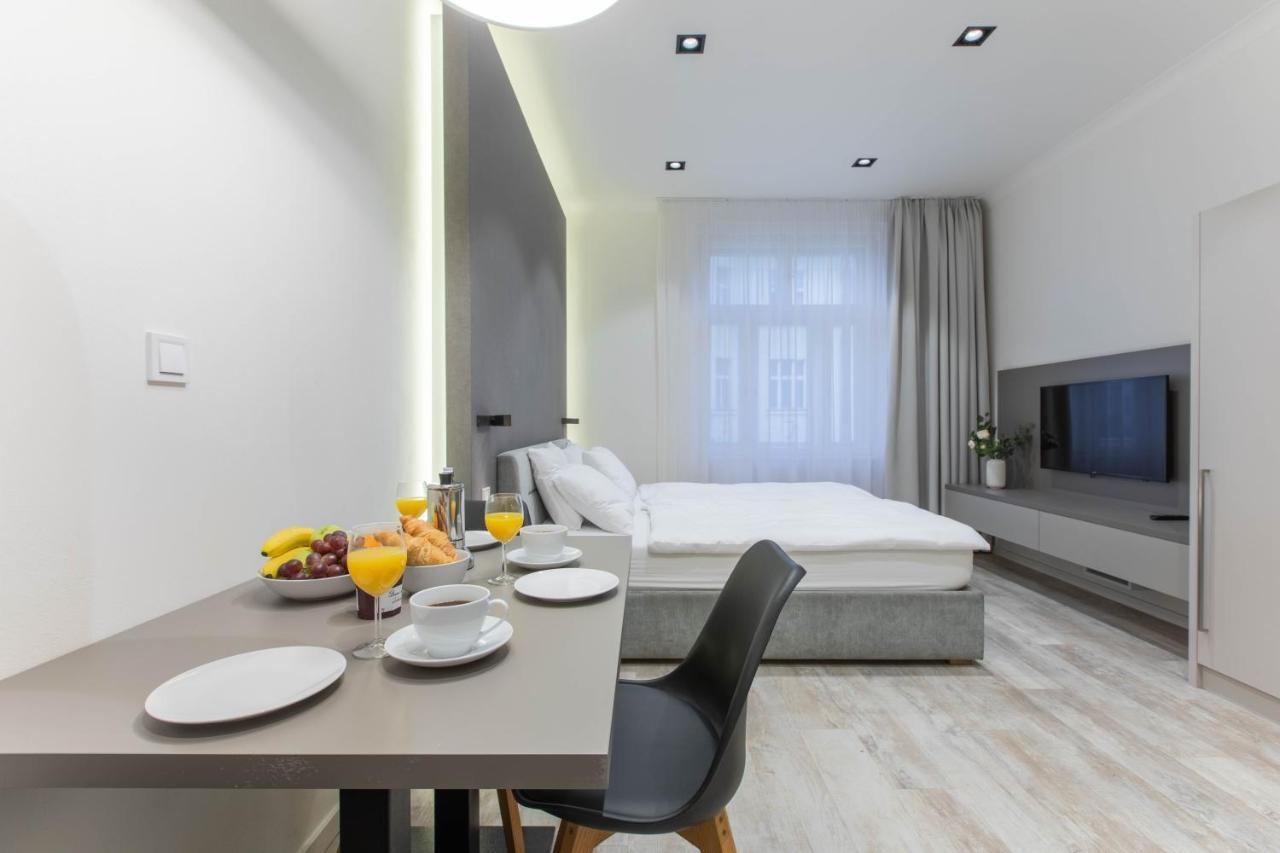 Lampi Aparthotel Prága Kültér fotó