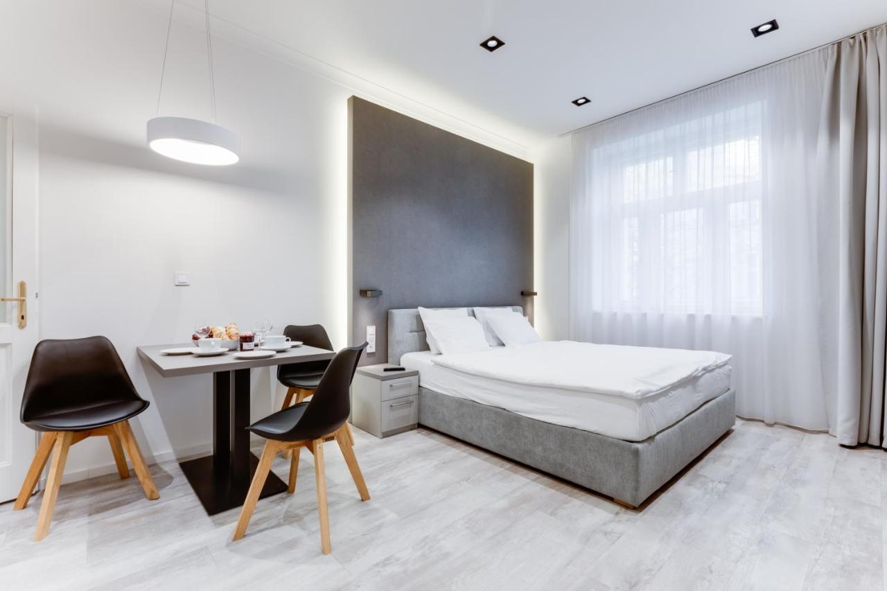 Lampi Aparthotel Prága Kültér fotó