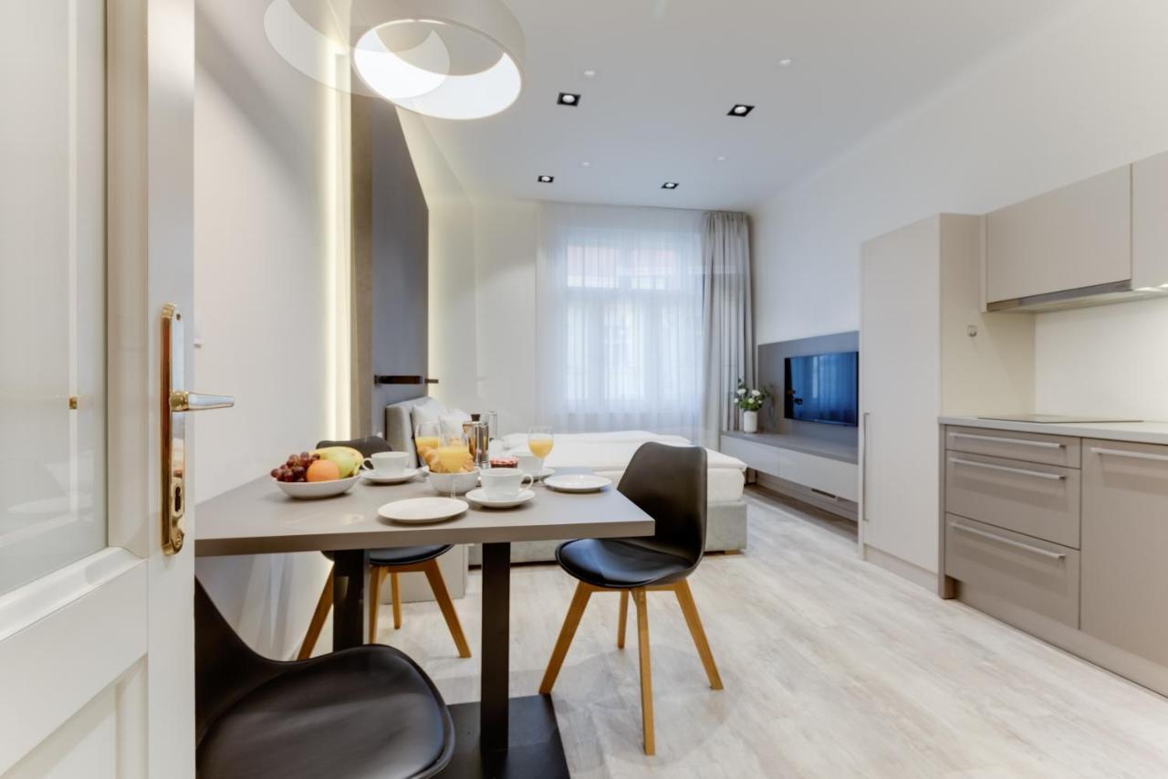 Lampi Aparthotel Prága Kültér fotó