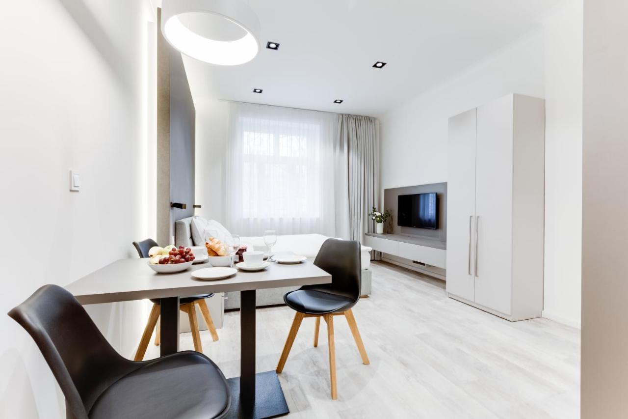 Lampi Aparthotel Prága Kültér fotó