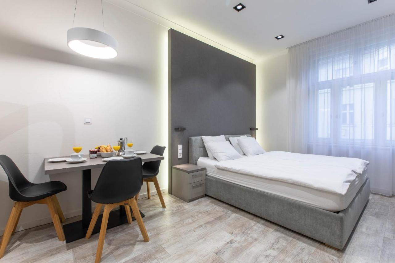 Lampi Aparthotel Prága Kültér fotó
