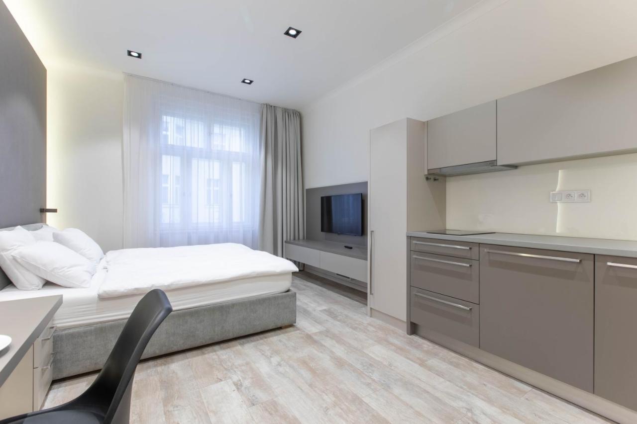 Lampi Aparthotel Prága Kültér fotó